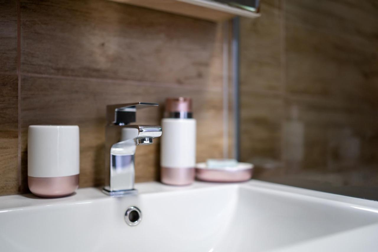 Apartman Tajena ซลาตีบอร์ ภายนอก รูปภาพ