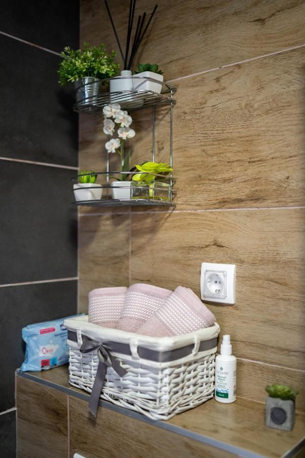 Apartman Tajena ซลาตีบอร์ ภายนอก รูปภาพ